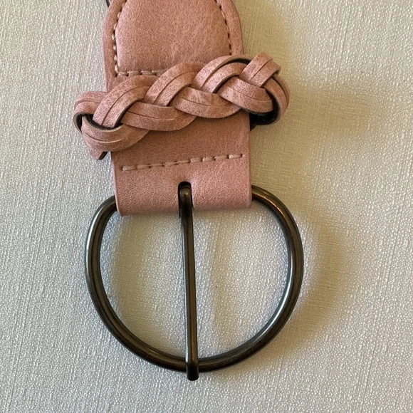 Woven Pink Belt with Gunmetal Closure Size 6 - Picture 4 of 6